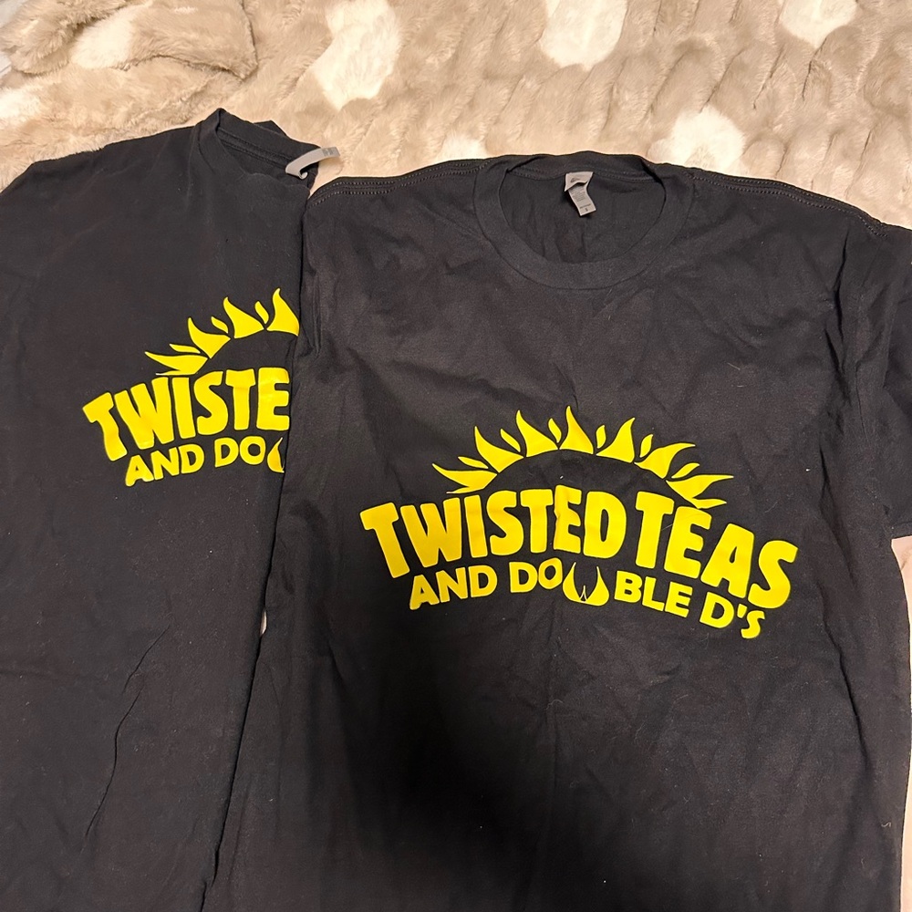 2 Twisted Teas Black T-Shirt